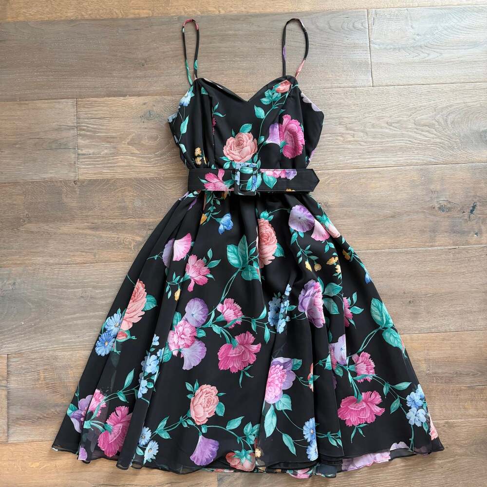 Vtg Nadine Boutique Black MC Floral Belted Dress 💗 Heart Shaped Bodice 💗Sz 5-6